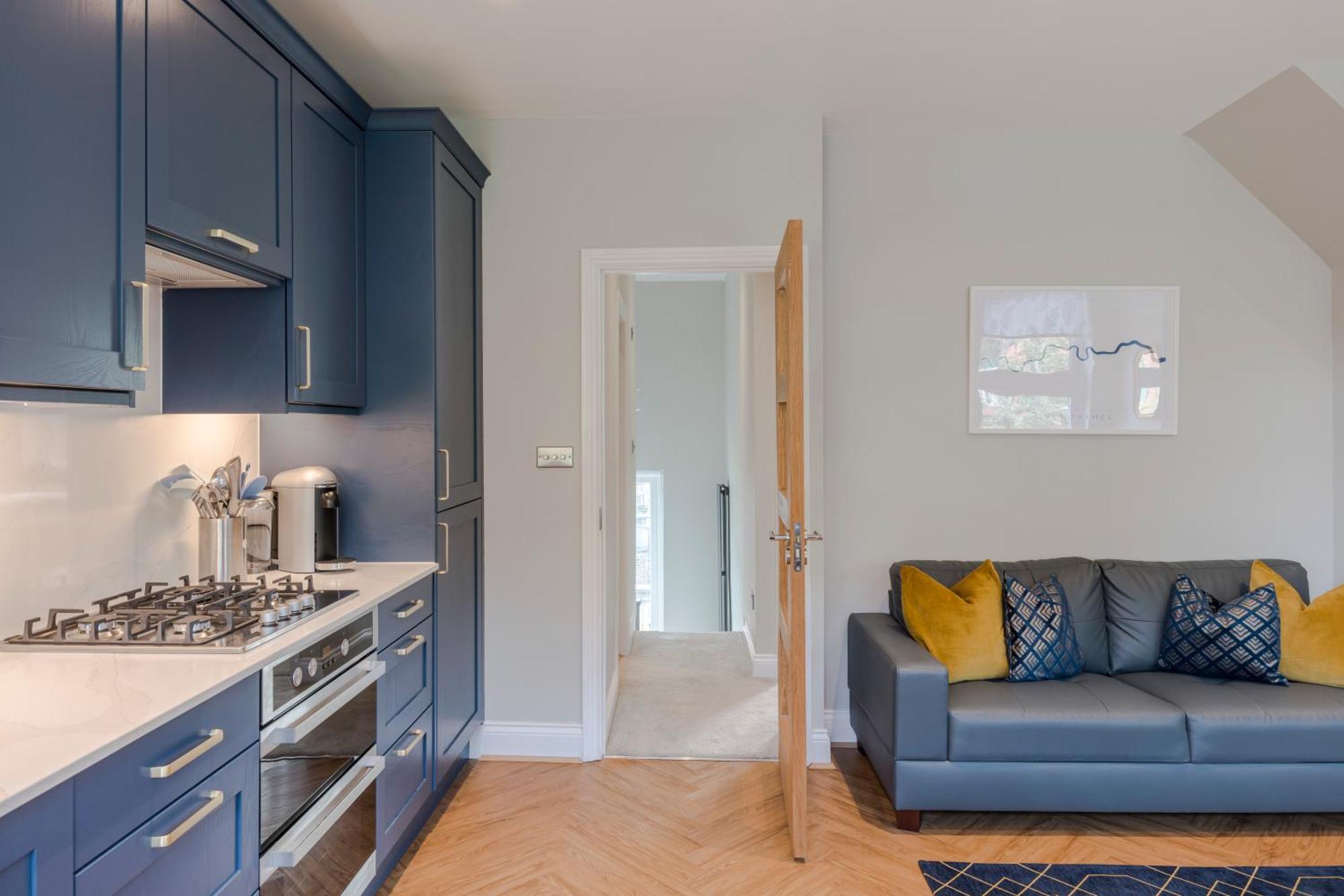 Stunning 3 Bed Duplex Apartment In The Heart Of West Hampstead 런던 외부 사진