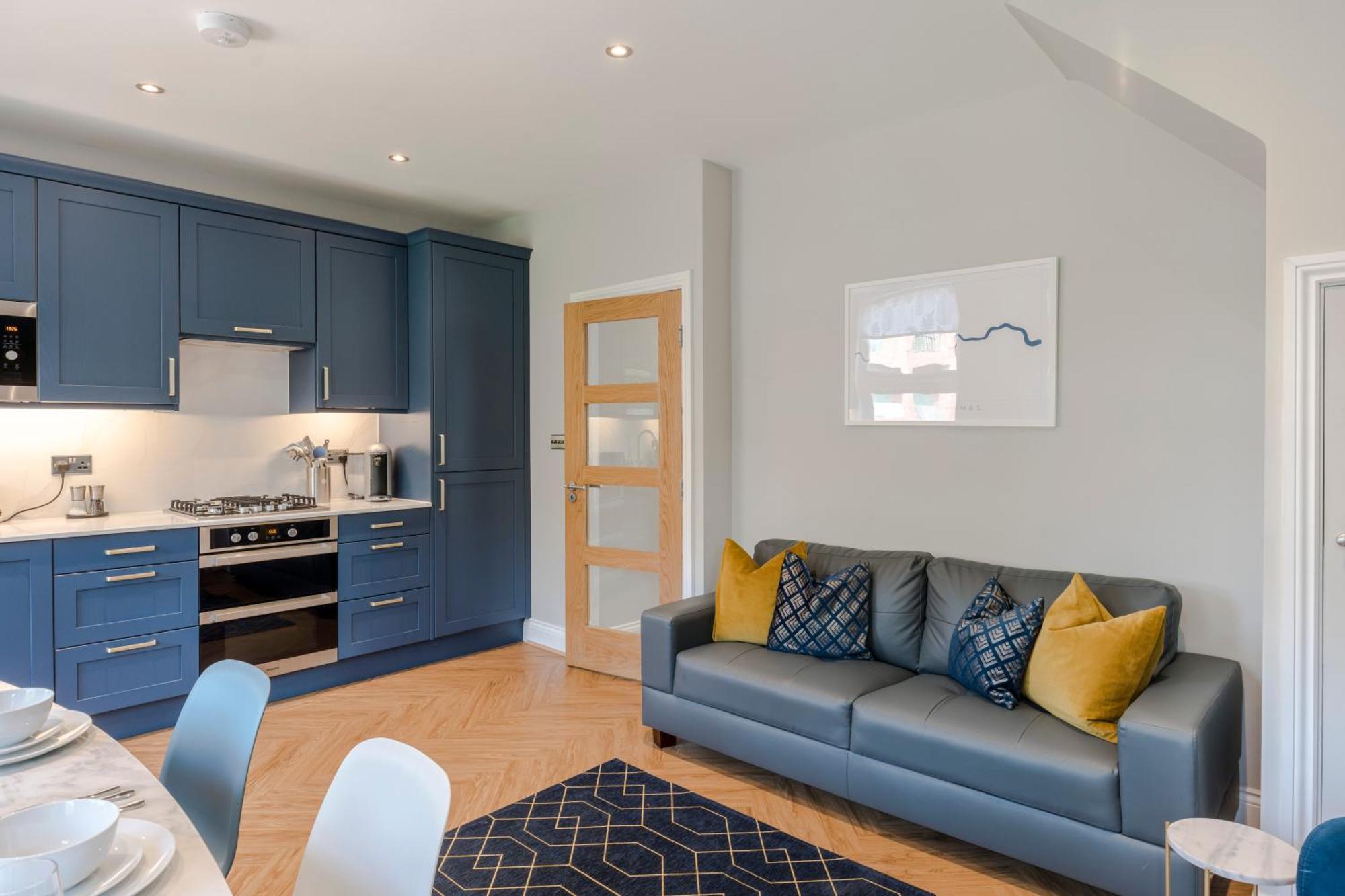 Stunning 3 Bed Duplex Apartment In The Heart Of West Hampstead 런던 외부 사진