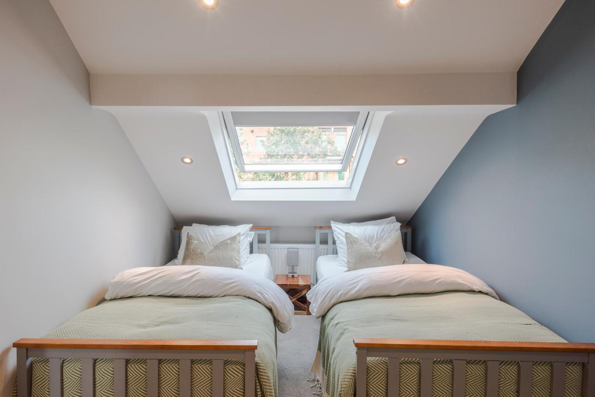 Stunning 3 Bed Duplex Apartment In The Heart Of West Hampstead 런던 외부 사진